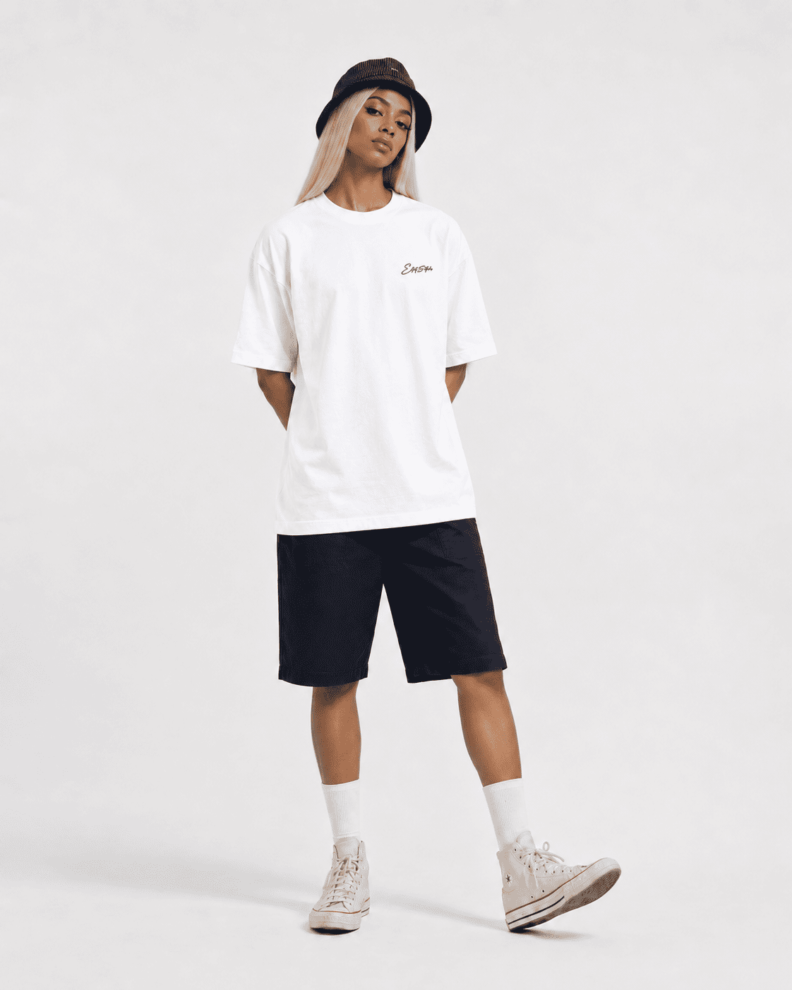 young-king-white-signature-front-model__female